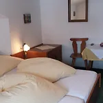 بيو-باويرنهوف هاتزباوير