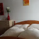 بيو-باويرنهوف هاتزباوير ماريا ألم ام شتاينر