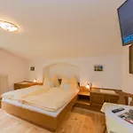 Bio-bauernhof Hatzbauer Farm stay Maria Alm am Steinernen Meer